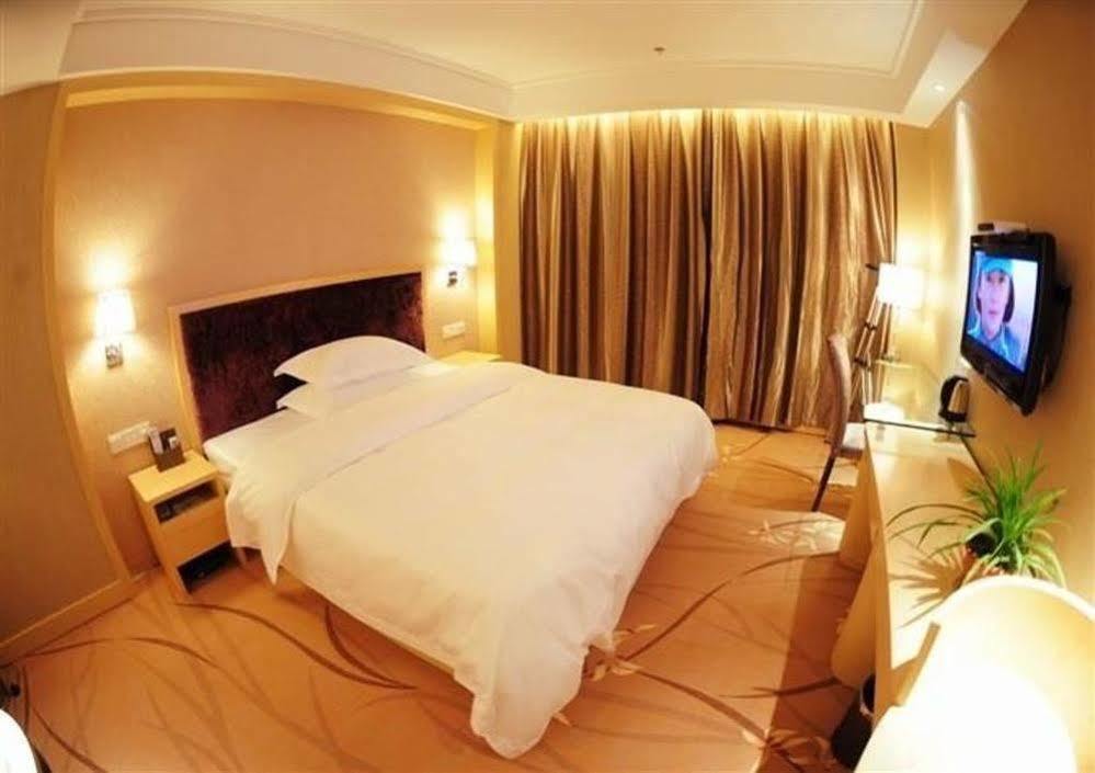Ronghe Holiday Hotel 十堰 外观 照片
