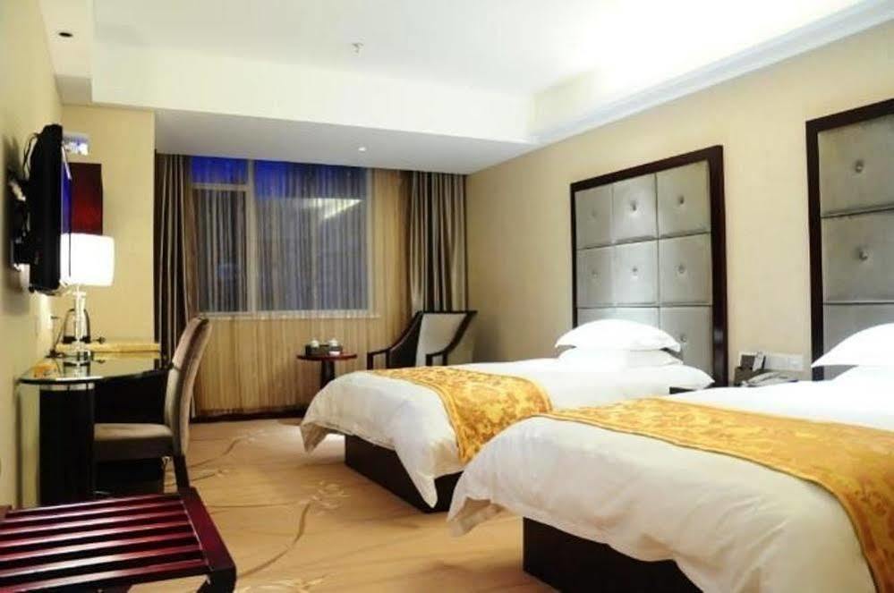 Ronghe Holiday Hotel 十堰 外观 照片