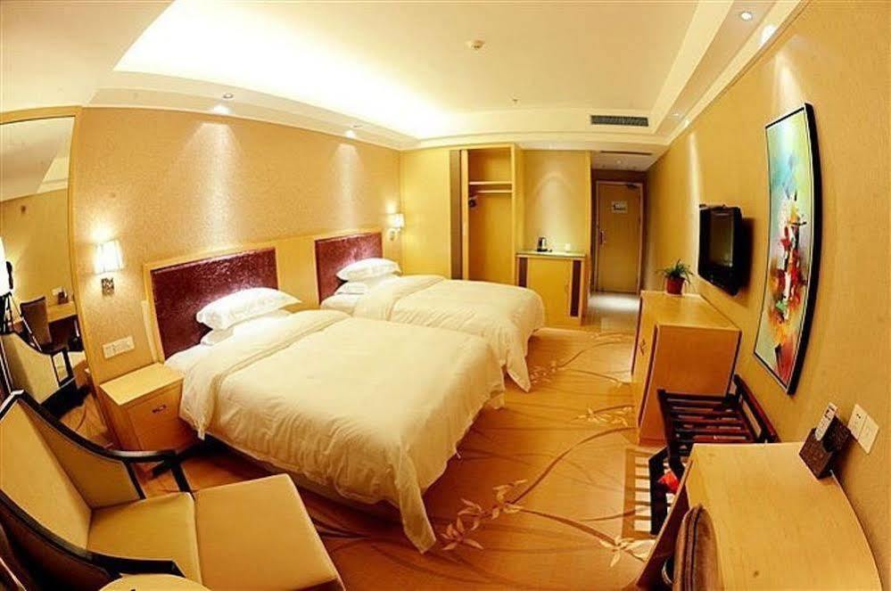 Ronghe Holiday Hotel 十堰 外观 照片